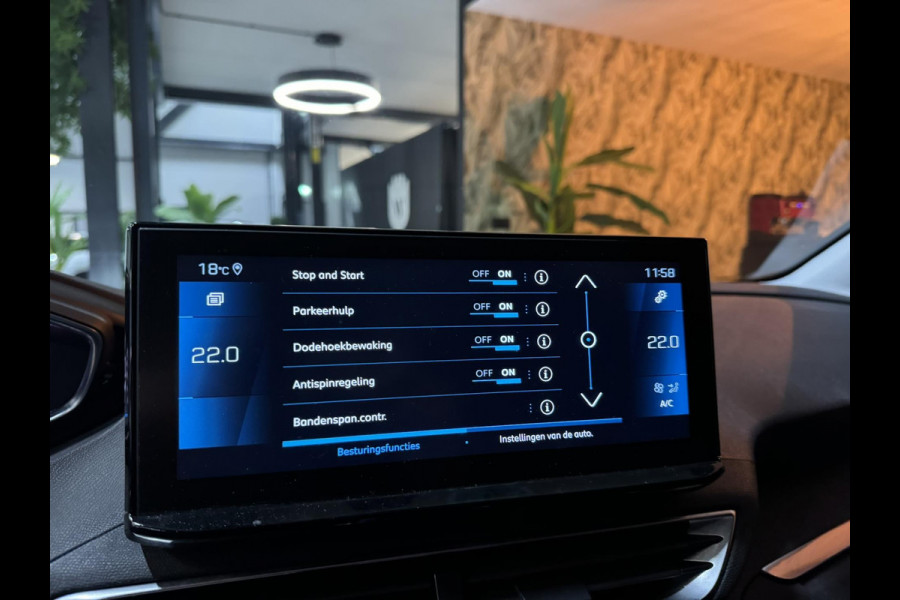 Peugeot 5008 1.2 PureTech Blue Lease Allure 7P. NAP Garantie Trekhaak Carplay Elek Achterklep Cruise Clima Navi Led Sfeer Rijklaar