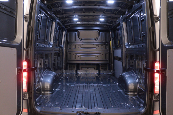 Volkswagen Crafter 2.0 TDI 103kW 140PK GVW 3.0T L3H2 WB 3640mm Trendline