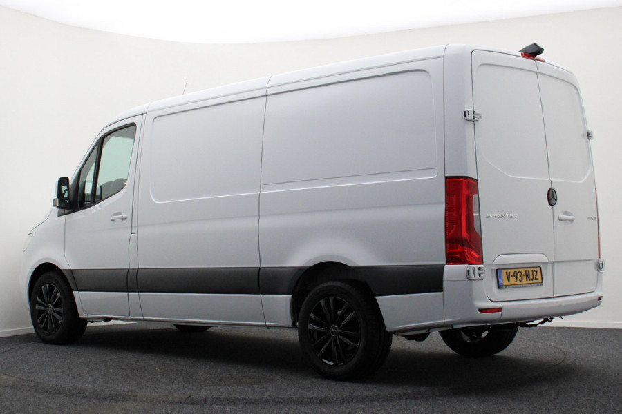 Mercedes-Benz Sprinter 317 CDI Aut. L2H1 Leer, 3-Zits, Camera, Standkachel, Apple Carplay, Cruise, DAB