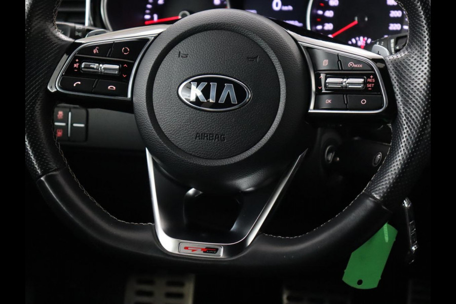 Kia Ceed 1.5 T-GDi MHEV GT-Line | 160pk | Camera | Carplay | Navigatie | Sportstuur | DAB | Parkeerhulp | Getint glas | Cruise control