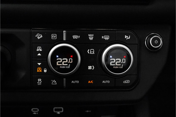 Land Rover Defender 110 2.0 P400e X-Dynamic HSE Urban Widebody 24" Vossen