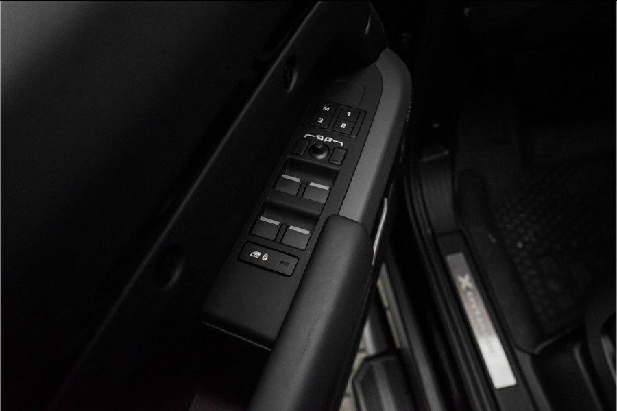 Land Rover Defender 110 2.0 P400e X-Dynamic HSE Urban Widebody 24" Vossen