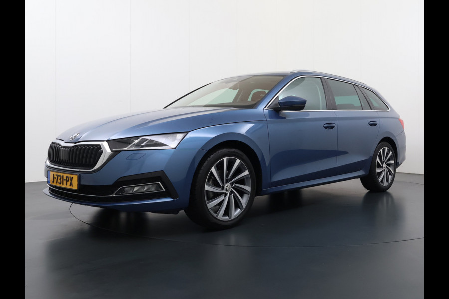 Škoda Octavia Combi 1.5T 150PK Pano-Dak Adap.Cruise Navi Trekhaak Ecc Apple Carplay Android Auto First Edition Elek.Achterklep Virtual Cockpit Pdc Keyless Wifi 1e Eigenaar Origineel Nederlandse Auto