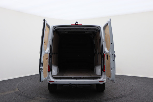 Mercedes-Benz Sprinter 317 CDI Aut. L2H1 Leer, 3-Zits, Camera, Standkachel, Apple Carplay, Cruise, DAB