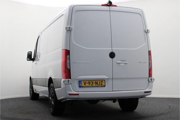 Mercedes-Benz Sprinter 317 CDI Aut. L2H1 Leer, 3-Zits, Camera, Standkachel, Apple Carplay, Cruise, DAB