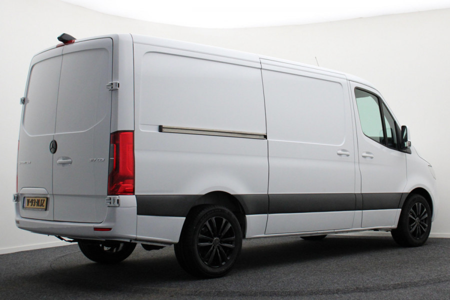 Mercedes-Benz Sprinter 317 CDI Aut. L2H1 Leer, 3-Zits, Camera, Standkachel, Apple Carplay, Cruise, DAB
