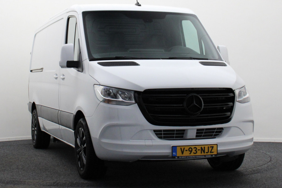 Mercedes-Benz Sprinter 317 CDI Aut. L2H1 Leer, 3-Zits, Camera, Standkachel, Apple Carplay, Cruise, DAB