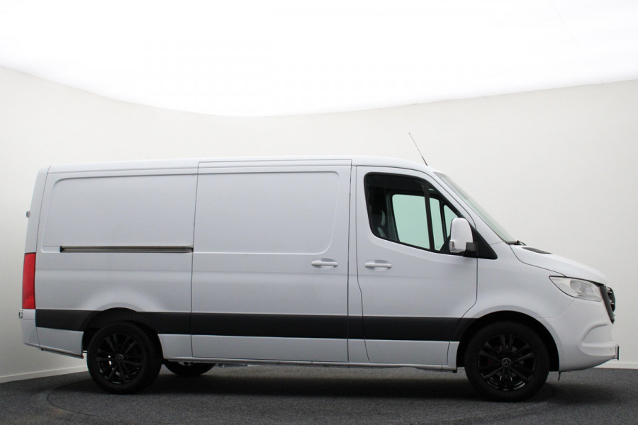 Mercedes-Benz Sprinter 317 CDI Aut. L2H1 Leer, 3-Zits, Camera, Standkachel, Apple Carplay, Cruise, DAB