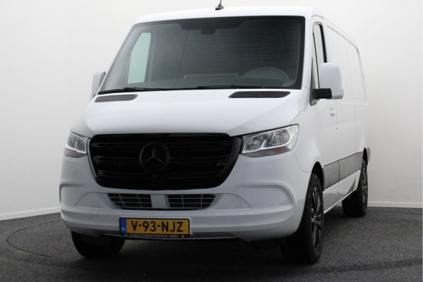 Mercedes-Benz Sprinter 317 CDI Aut. L2H1 Leer, 3-Zits, Camera, Standkachel, Apple Carplay, Cruise, DAB