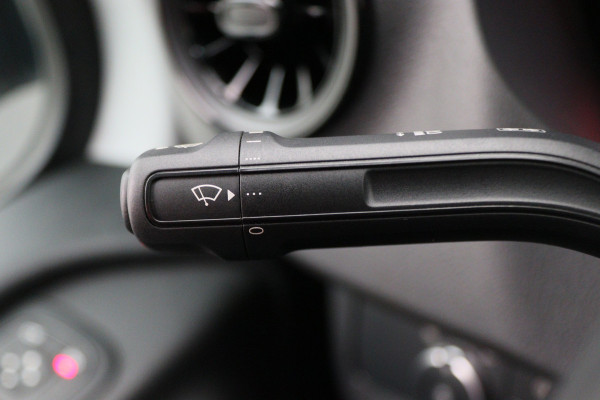 Mercedes-Benz Sprinter 317 CDI Aut. L2H1 Leer, 3-Zits, Camera, Standkachel, Apple Carplay, Cruise, DAB