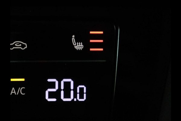 Volkswagen Passat 1.4 TSI PHEV GTE | Trekhaak | Stoelverwarming | Massage | Virtual Cockpit | Matrix LED | Camera | Adaptive cruise | Carplay | Navigatie | Parkeerhulp | Plug In