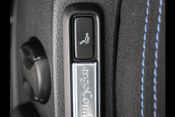 Volkswagen Passat 1.4 TSI PHEV GTE | Trekhaak | Stoelverwarming | Massage | Virtual Cockpit | Matrix LED | Camera | Adaptive cruise | Carplay | Navigatie | Parkeerhulp | Plug In