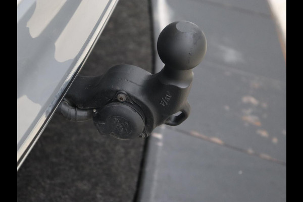 Volkswagen Passat 1.4 TSI PHEV GTE | Trekhaak | Stoelverwarming | Massage | Virtual Cockpit | Matrix LED | Camera | Adaptive cruise | Carplay | Navigatie | Parkeerhulp | Plug In