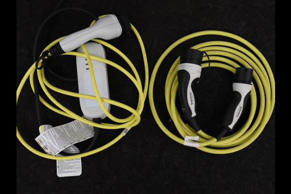 Volkswagen Passat 1.4 TSI PHEV GTE | Trekhaak | Stoelverwarming | Massage | Virtual Cockpit | Matrix LED | Camera | Adaptive cruise | Carplay | Navigatie | Parkeerhulp | Plug In