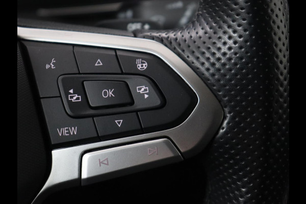 Volkswagen Passat 1.4 TSI PHEV GTE | Trekhaak | Stoelverwarming | Massage | Virtual Cockpit | Matrix LED | Camera | Adaptive cruise | Carplay | Navigatie | Parkeerhulp | Plug In