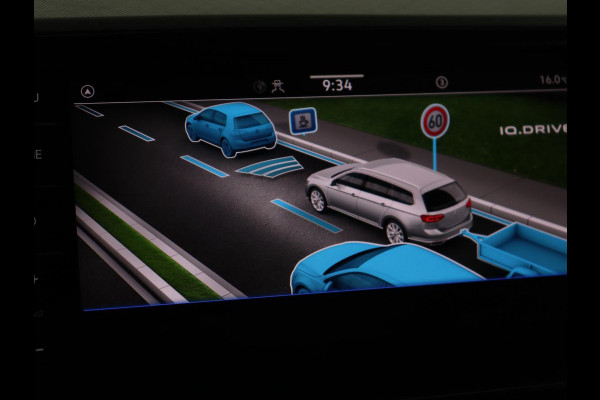 Volkswagen Passat 1.4 TSI PHEV GTE | Trekhaak | Stoelverwarming | Massage | Virtual Cockpit | Matrix LED | Camera | Adaptive cruise | Carplay | Navigatie | Parkeerhulp | Plug In