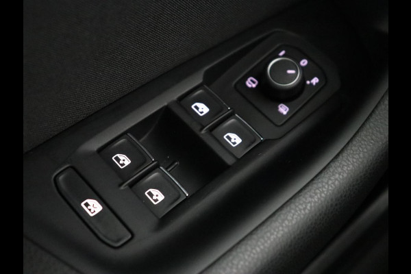 Volkswagen Passat 1.4 TSI PHEV GTE | Trekhaak | Stoelverwarming | Massage | Virtual Cockpit | Matrix LED | Camera | Adaptive cruise | Carplay | Navigatie | Parkeerhulp | Plug In