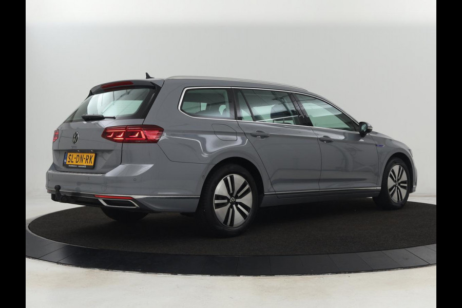 Volkswagen Passat 1.4 TSI PHEV GTE | Trekhaak | Stoelverwarming | Massage | Virtual Cockpit | Matrix LED | Camera | Adaptive cruise | Carplay | Navigatie | Parkeerhulp | Plug In