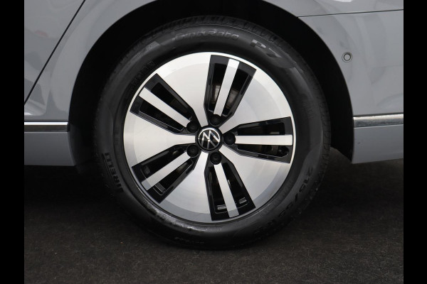 Volkswagen Passat 1.4 TSI PHEV GTE | Trekhaak | Stoelverwarming | Massage | Virtual Cockpit | Matrix LED | Camera | Adaptive cruise | Carplay | Navigatie | Parkeerhulp | Plug In