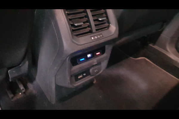 Volkswagen Tiguan Allspace 1.5 TSI DSG Comfortline 7p. | Climate Control | Camera | Parkeer sensoren | Trekhaak | Electrisch bedienbare achterklep | Stoelverwarming