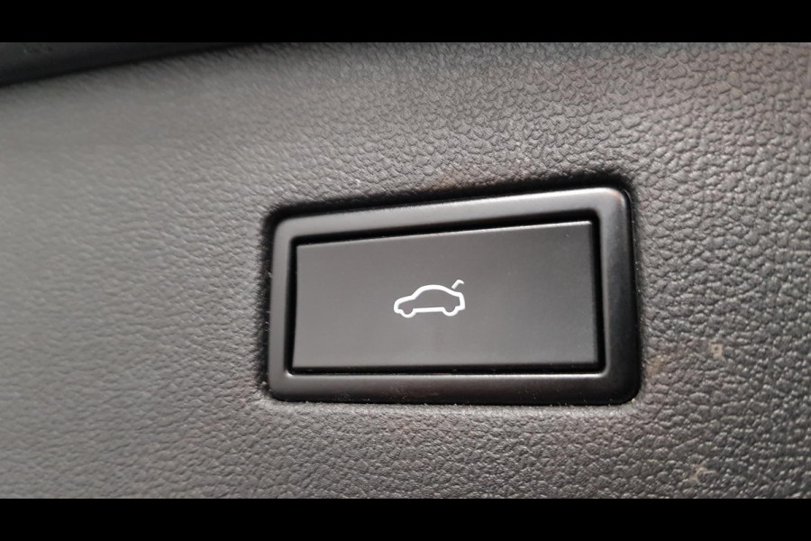 Volkswagen Tiguan Allspace 1.5 TSI DSG Comfortline 7p. | Climate Control | Camera | Parkeer sensoren | Trekhaak | Electrisch bedienbare achterklep | Stoelverwarming