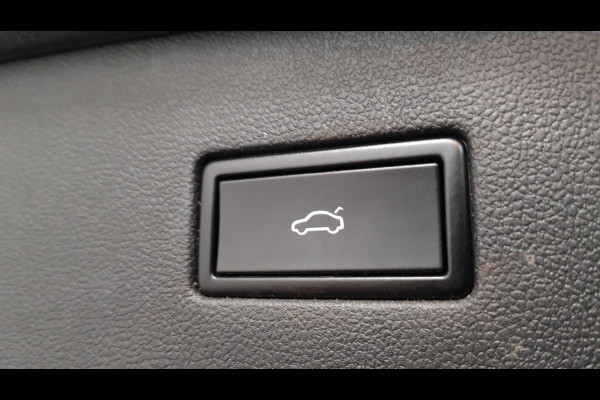 Volkswagen Tiguan Allspace 1.5 TSI DSG Comfortline 7p. | Climate Control | Camera | Parkeer sensoren | Trekhaak | Electrisch bedienbare achterklep | Stoelverwarming