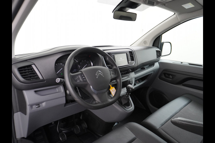 Citroën Jumpy D145pk XL L3 3Pers. Navi Apple Carplay Android Auto Cruise Pdc2x-Schuifdeur Cruise DAB+ Bordherkenning WiFi Citroen Connect Regen/Lichtsensor Dodehoeksensor SpoorAssist Voorruit+Wisserverwarmd 1e Eigenaar Euro 6 370Nm koppel nieuwprijs 51.000 euro inc bpm