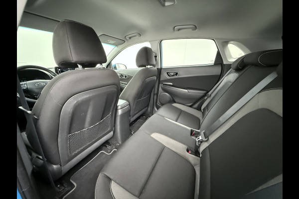 Hyundai Kona 1.6 HEV AUT-6 141pk Adaptive-Cr Trekhaak HUD Camera Android Apple Carplay Navi Bordherkenning PDC Fashion Keyless Head-Up-Display Auto-Pilot (Lane-Assist+ACC) ESP Mild Hybride Priv.Glass Botsing waarsch syst Dodehoek-assistent