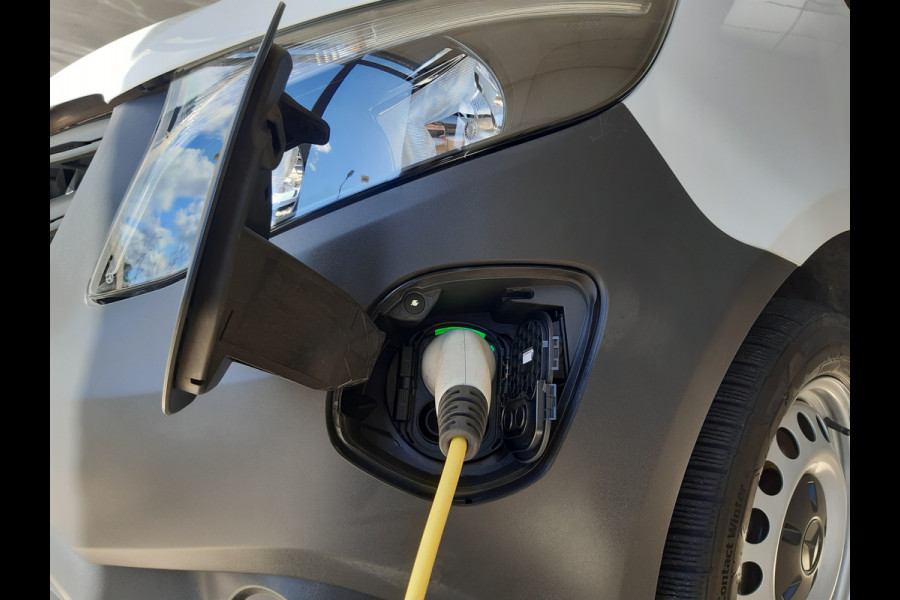 Mercedes-Benz eVito 112 - 66 kWh 290Km Range - Navi - Achteruitrijcamera