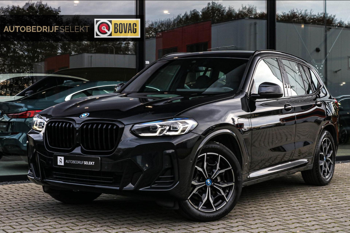 BMW X3 XDrive30e M-SPORT - TREKHAAK - PANO - SFEERVERLICHTING - DAB+ - SHADOW LINE - 30e - PLUG-IN HYBRIDE