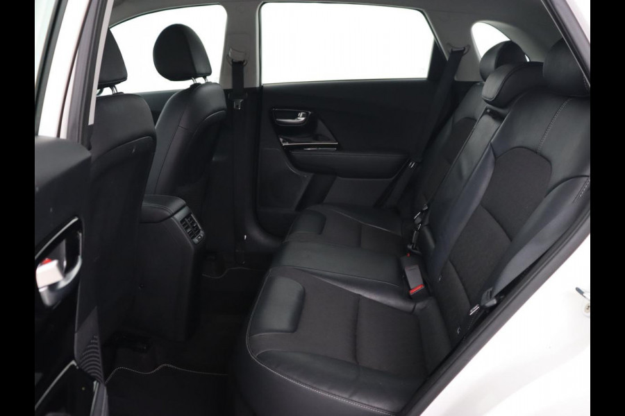 Kia Niro 1.6 GDI Hybrid DynamicLine | Adaptive cruise | cruise | Camera | Carplay | Half leder | Navigatie | DAB | Climate control | Parkeerhulp