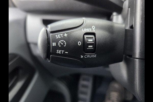 Opel Vivaro-e / Citroen e-Jumpy 75kWh Business 9 Pers. Airco Cruisecontrol Prijs incl. BTW €32.368,-
