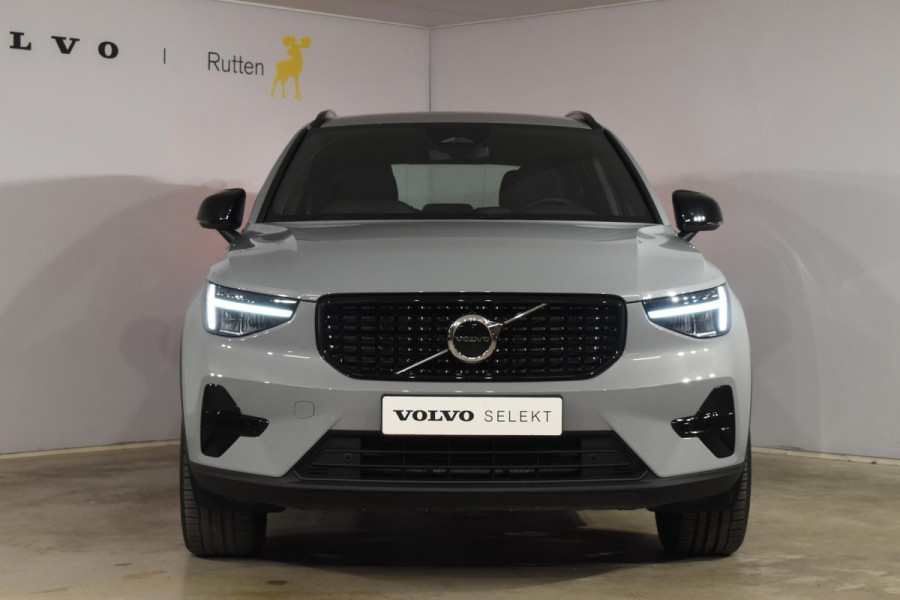 Volvo XC40 B4 211PK Automaat Plus Dark
