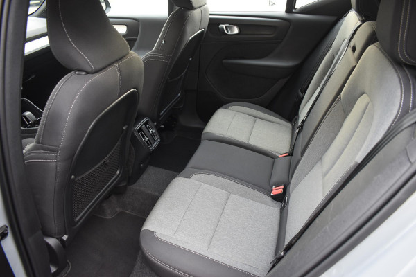 Volvo XC40 B4 211PK Automaat Plus Dark