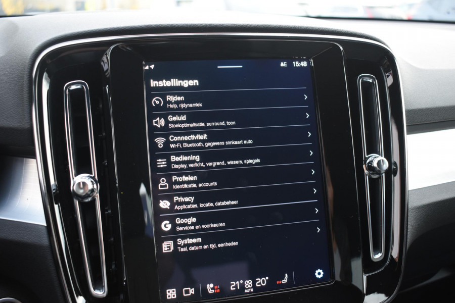 Volvo XC40 B4 211PK Automaat Plus Dark