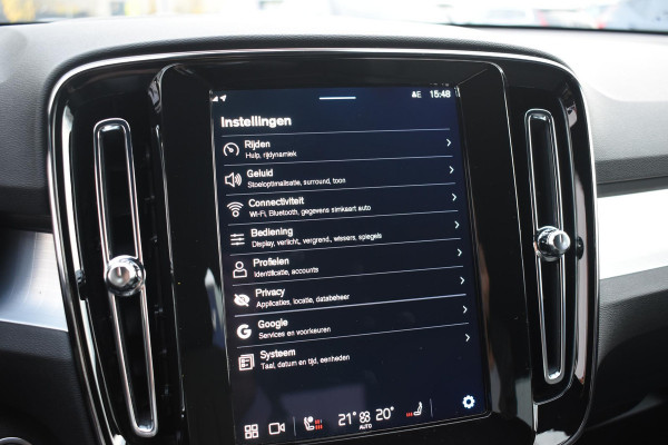 Volvo XC40 B4 211PK Automaat Plus Dark