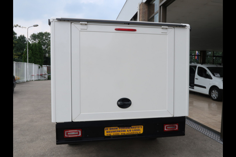 Streetscooter Work Box 40 Kwh - 48 Kw  Navi bereik 160 Km LED Pakket