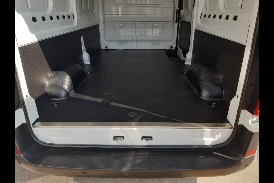 Maxus eDeliver 9 L3H3 89 kWh 296 Km Actieradius Airco  Achteruitrijcamera PDC