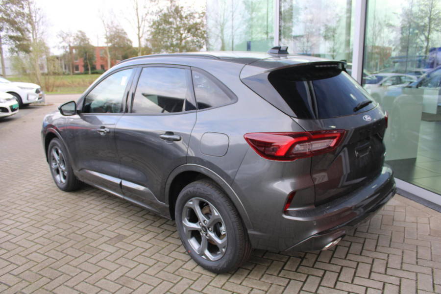 Ford Kuga 2.5 PHEV ST-Line 243 pk | Wegklapbare trekhaak | 2.100 kg trekgewicht! | Winterpakket