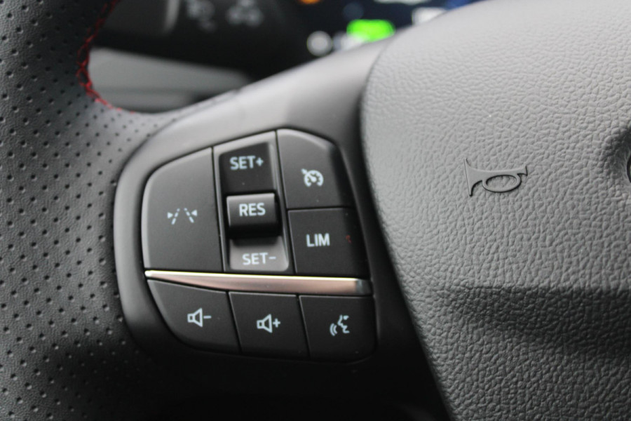 Ford Kuga 2.5 PHEV ST-Line 243 pk | Wegklapbare trekhaak | 2.100 kg trekgewicht! | Winterpakket