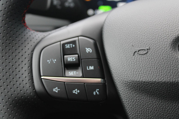 Ford Kuga 2.5 PHEV ST-Line 243 pk | Wegklapbare trekhaak | 2.100 kg trekgewicht! | Winterpakket