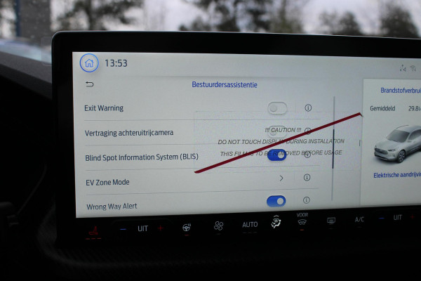 Ford Kuga 2.5 PHEV ST-Line 243 pk | Wegklapbare trekhaak | 2.100 kg trekgewicht! | Winterpakket