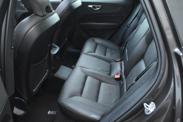 Volvo XC60 T6 350PK Automaat Plug-in Hybrid AWD Plus Dark