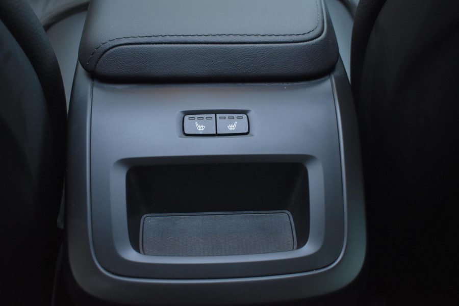 Volvo XC60 T6 350PK Automaat Plug-in Hybrid AWD Plus Dark