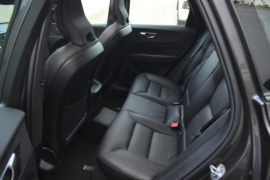 Volvo XC60 T6 350PK Automaat Plug-in Hybrid AWD Plus Dark