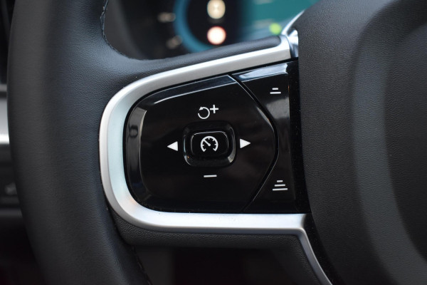 Volvo XC60 T6 350PK Automaat Plug-in Hybrid AWD Plus Dark