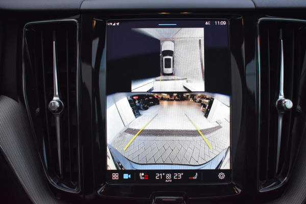 Volvo XC60 T6 350PK Automaat Plug-in Hybrid AWD Plus Dark