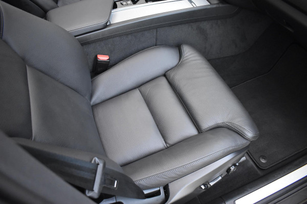 Volvo XC60 T6 350PK Automaat Plug-in Hybrid AWD Plus Dark