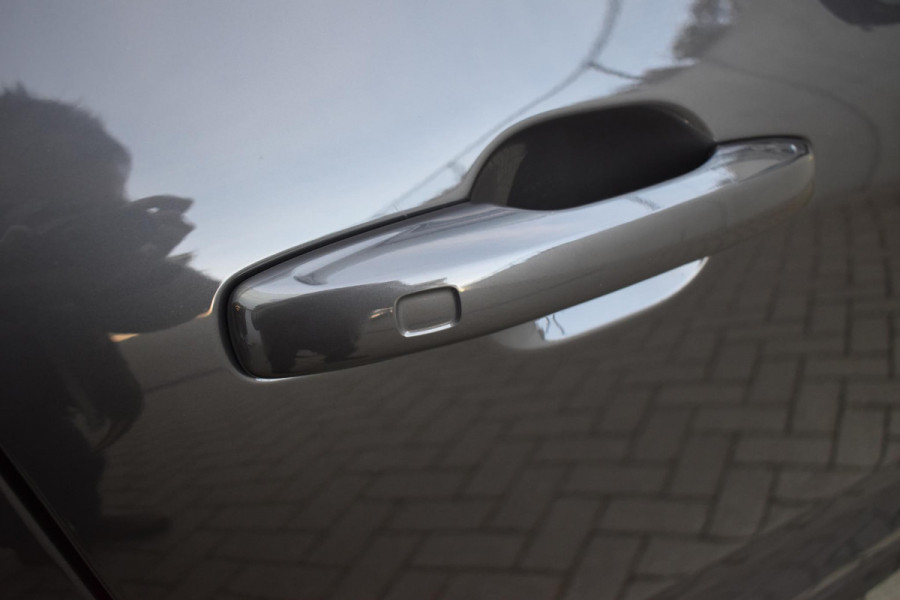 Volvo XC60 T6 350PK Automaat Plug-in Hybrid AWD Plus Dark