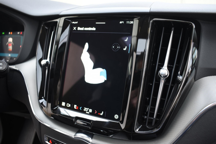 Volvo XC60 T6 350PK Automaat Plug-in Hybrid AWD Plus Dark